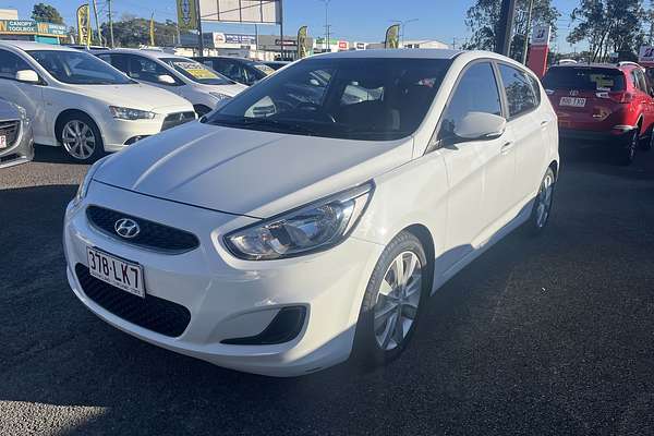 2019 Hyundai ACCENT Sport RB6