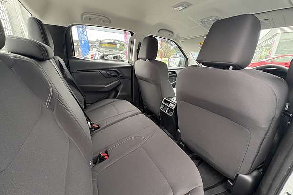 2023 Isuzu D-MAX SX 4X4