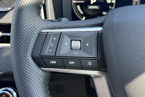 2025 Mitsubishi Outlander PHEV Exceed ZM