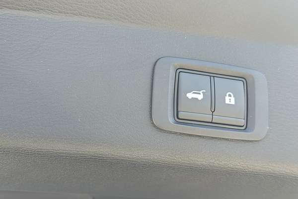 2025 Mitsubishi Outlander PHEV GSR ZM