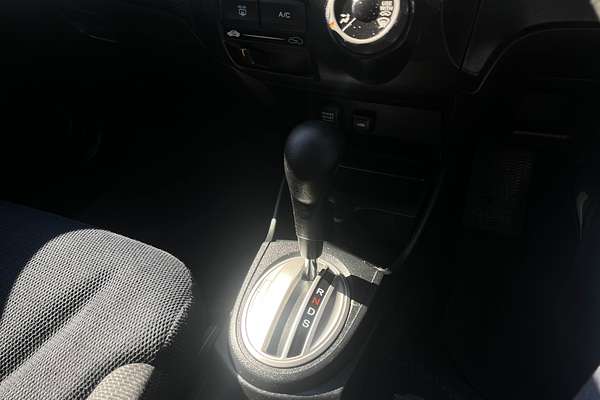 2012 Honda JAZZ VTi-S GE