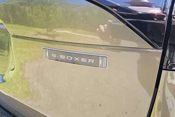 2025 Subaru Forester Hybrid Touring S6