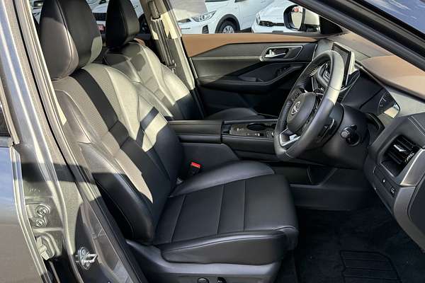 2022 Nissan X-TRAIL ST-L T33