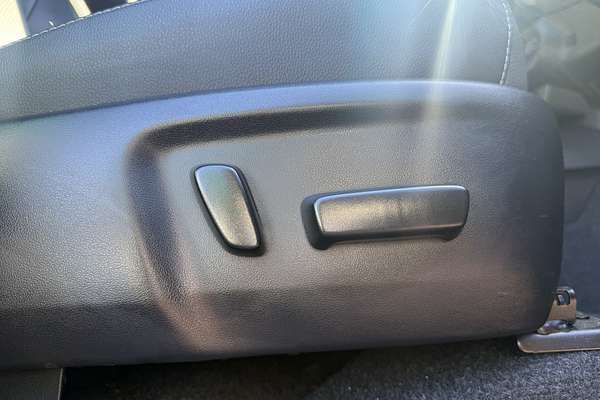 2024 Toyota Hilux Rogue 48V GUN126R 4X4