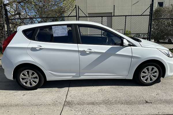 2016 Hyundai Accent Active RB4