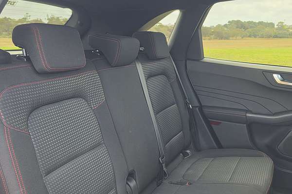 2022 Ford Escape ST-Line ZH