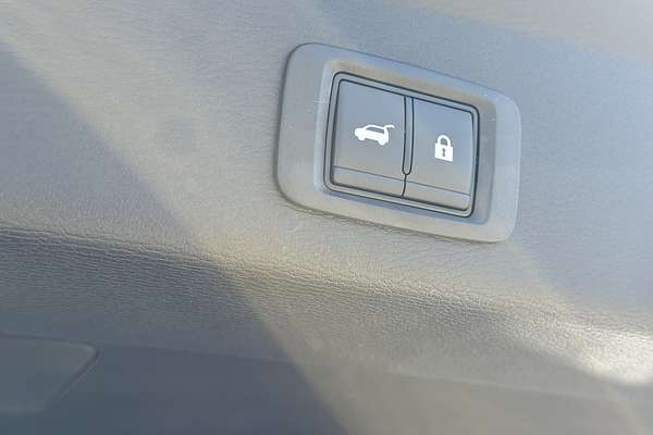 2025 Mitsubishi Outlander PHEV Exceed ZM