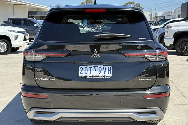2025 Mitsubishi Outlander Exceed ZM