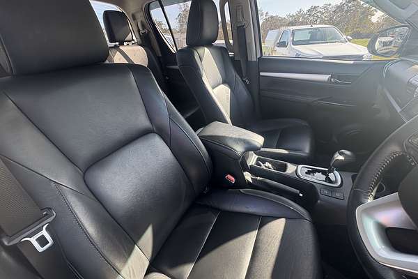 2017 Toyota Hilux SR5 GUN126R 4X4