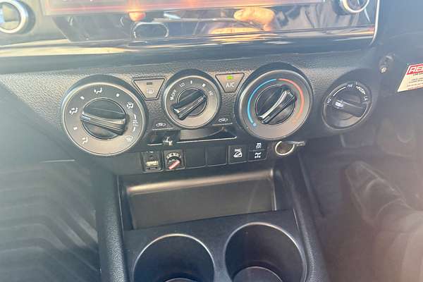 2022 Toyota Hilux SR GUN126R 4X4