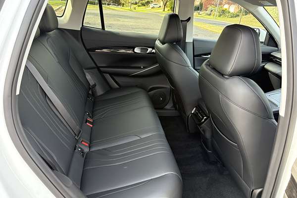 2025 Geely Starray EM-i Complete P145