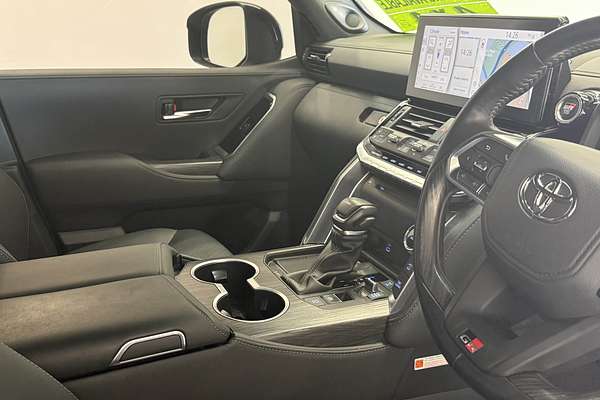 2022 Toyota Landcruiser GR Sport FJA300R