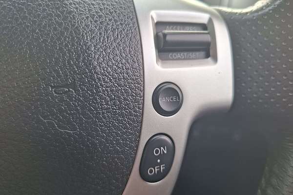 2013 Nissan X-TRAIL ST T31