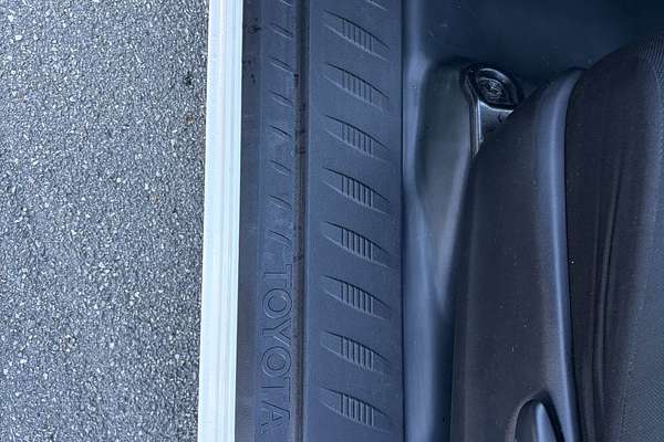 2018 Toyota Hilux Workmate TGN121R Rear Wheel Drive
