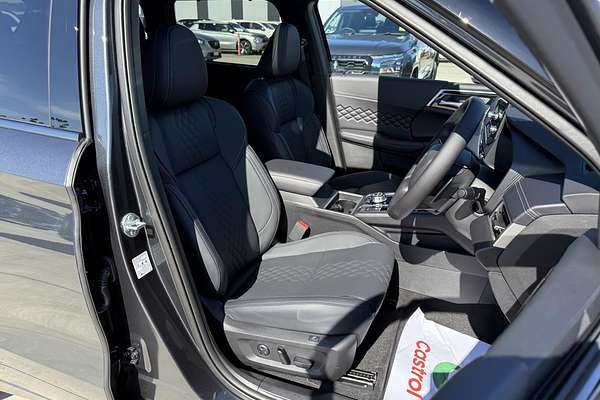 2025 Mitsubishi Outlander PHEV GSR ZM