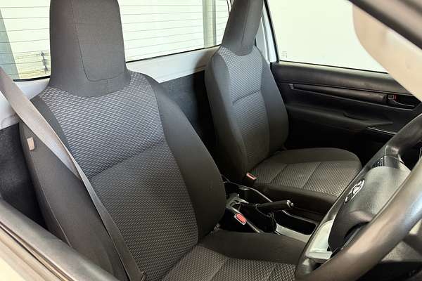 2016 Toyota Hilux Workmate TGN121R Rear Wheel Drive