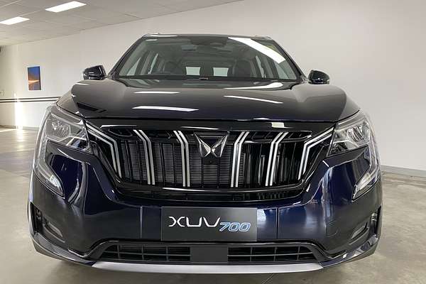 2025 Mahindra XUV700 AX7L