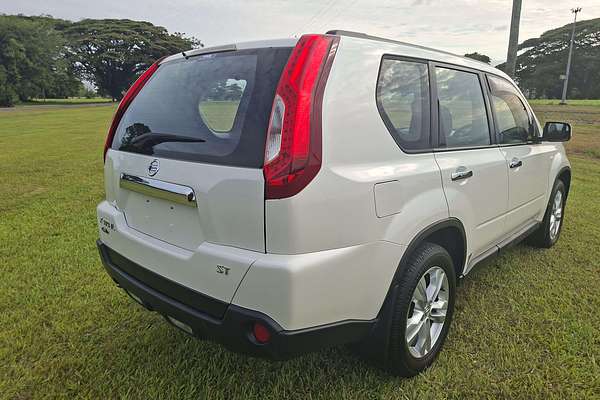 2013 Nissan X-TRAIL ST T31