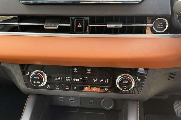 2024 Mitsubishi Outlander Exceed ZM