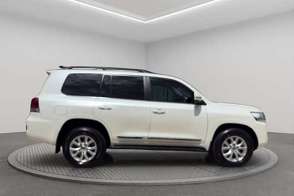2020 Toyota Landcruiser Sahara VDJ200R