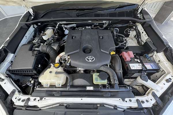 2016 Toyota Hilux SR GUN126R 4X4