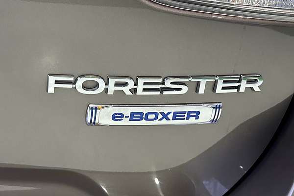 2022 Subaru Forester Hybrid L S5 4X4