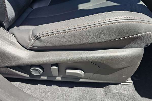 2025 Subaru Forester Hybrid Touring S6