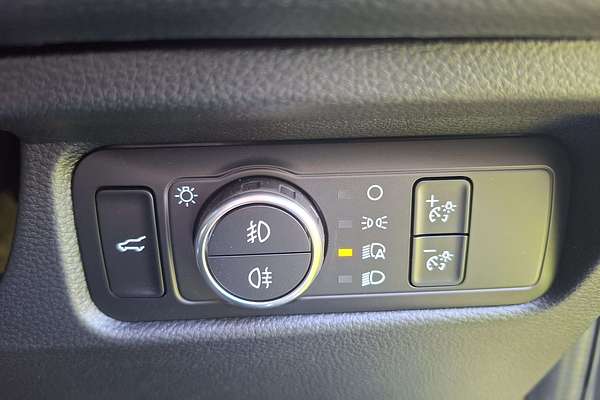 2025 Ford Everest Platinum 3.0L