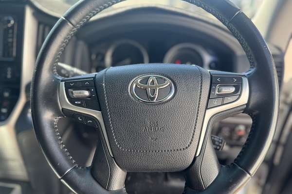 2020 Toyota Landcruiser GXL VDJ200R