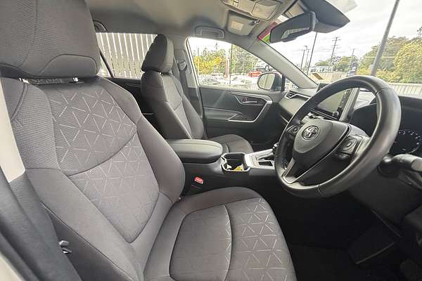 2021 Toyota RAV4 GXL MXAA52R