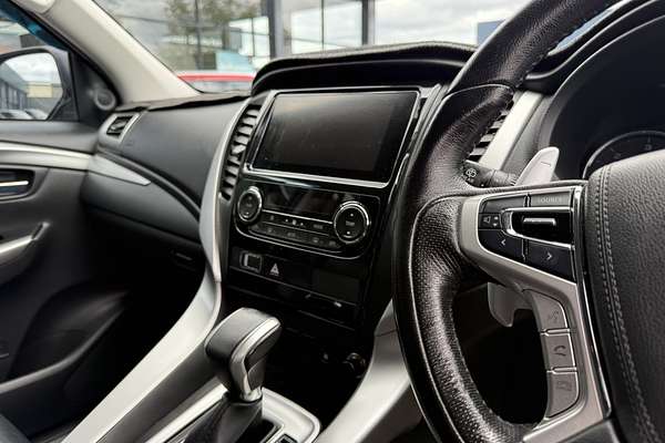 2016 Mitsubishi Pajero Sport GLS QE