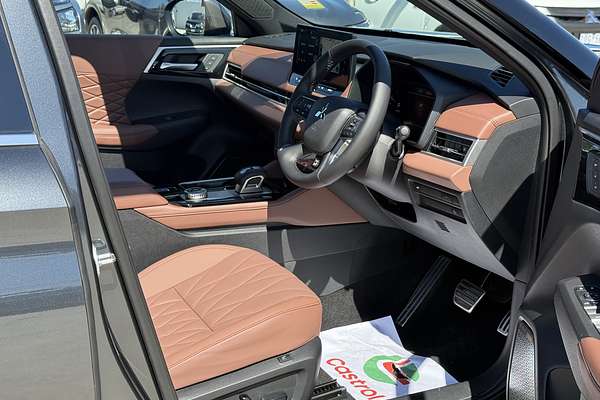 2025 Mitsubishi Outlander Exceed Tourer ZM