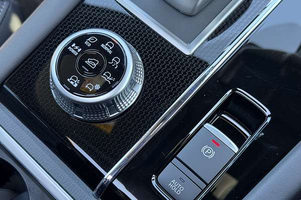 2025 Mitsubishi Outlander PHEV GSR ZM