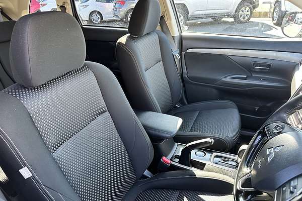 2017 Mitsubishi Outlander LS ZK