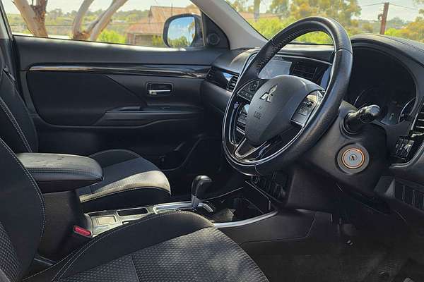 2018 Mitsubishi Outlander ES ZL