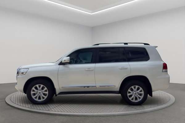 2020 Toyota Landcruiser Sahara VDJ200R