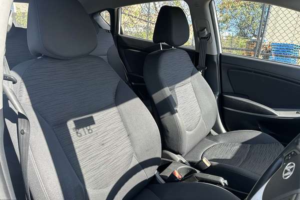 2016 Hyundai Accent Active RB4