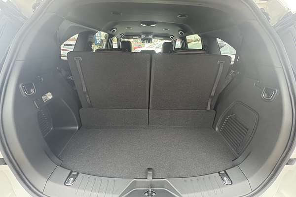 2025 Isuzu MU-X X-TERRAIN