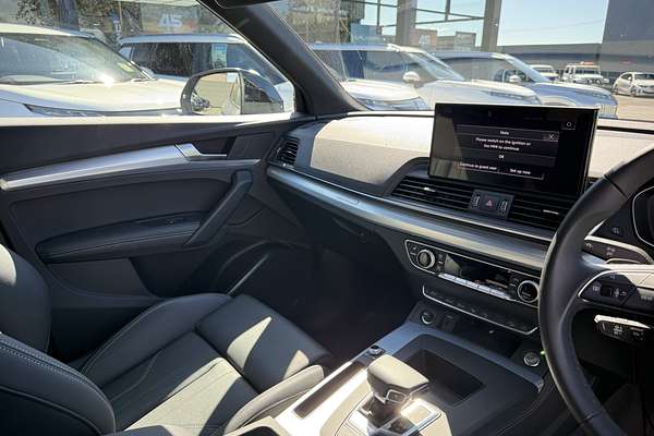 2024 Audi Q5 45 TFSI Sport FY