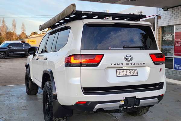 2023 Toyota Landcruiser GR Sport FJA300R
