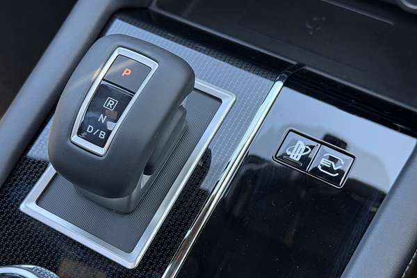 2025 Mitsubishi Outlander PHEV GSR ZM