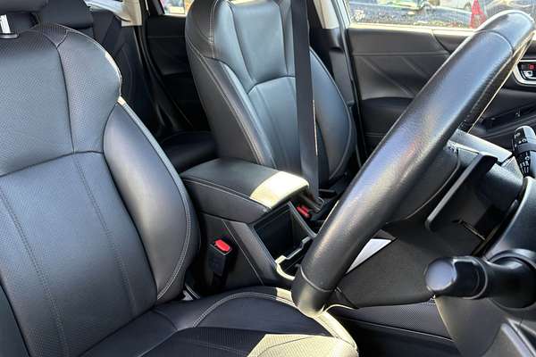 2019 Subaru Forester 2.5i-S S5