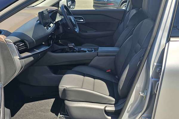 2024 Nissan X-TRAIL ST-L T33