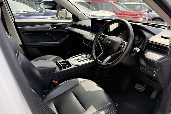 2022 GWM Haval Jolion Ultra Hybrid A01