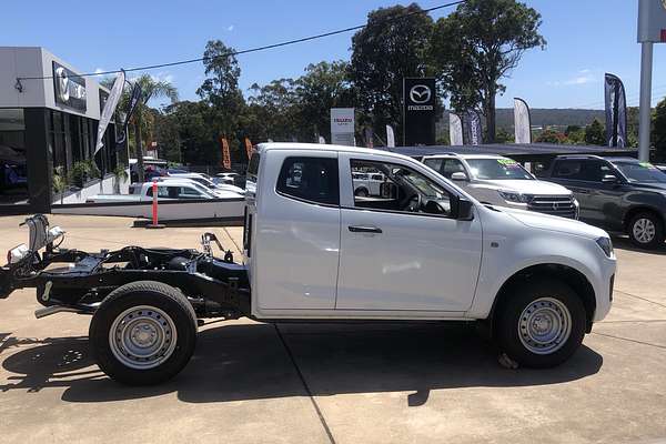 2025 Isuzu D-MAX SX 4X4