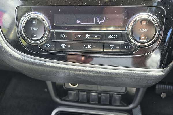 2016 Mitsubishi Outlander LS ZK