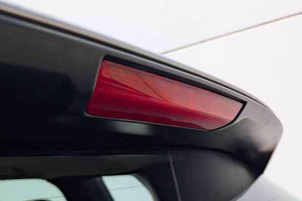 2021 Mitsubishi Outlander ES ZM