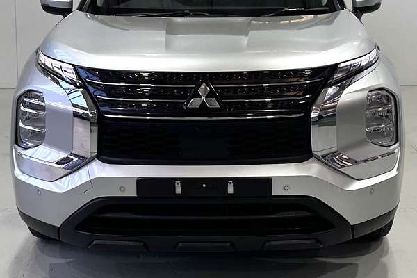 2023 Mitsubishi Outlander ES ZM 2WD