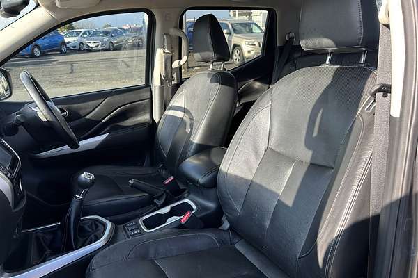 2017 Nissan Navara ST-X D23 Series 2 Rear Wheel Drive