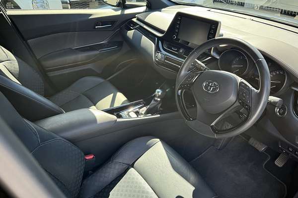 2022 Toyota C-HR Koba NGX50R